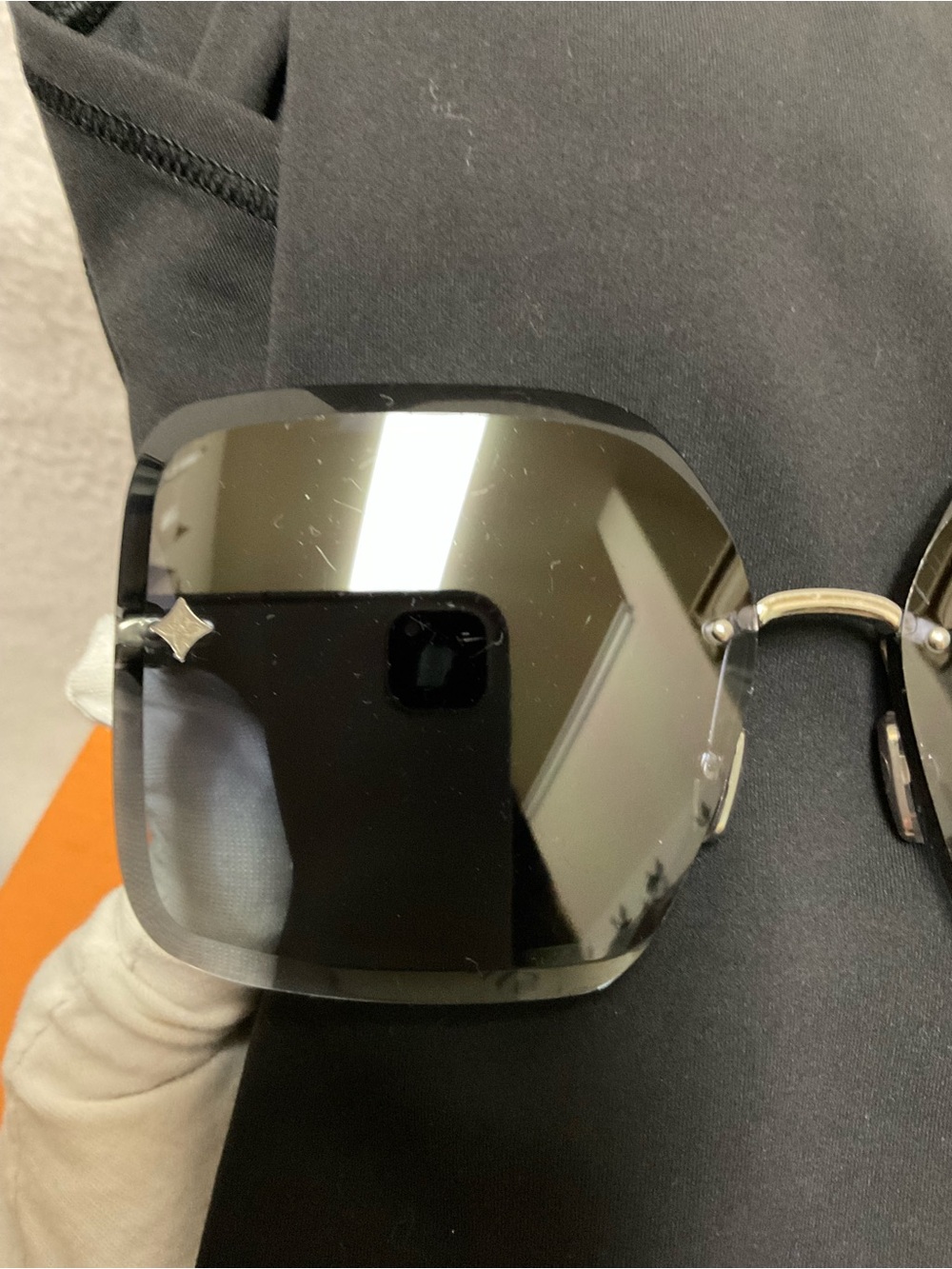 LV Jewel Square Sunglasses - Picture 15 of 16